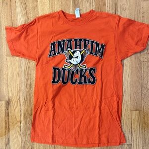 Anaheim Ducks Medium T-Shirt